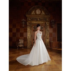 CasaBlanca 2012 Size 16